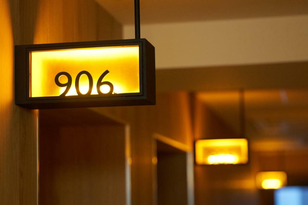 Cinnamon Hotel Осака Экстерьер фото